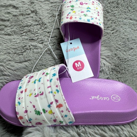 Cat and Jack little girls size medium 2/3 Slides - Picture 2 of 4